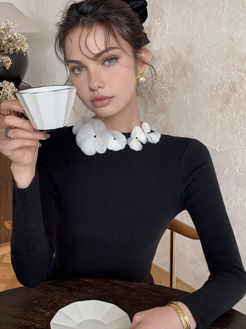Clara | Eleganter Strickpullover mit Blumenmuster