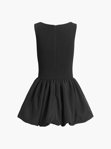 Sophia | Kurzes Kleid mit tiefem Ausschnitt