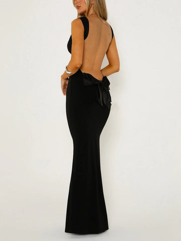 Clara | Elegantes rückenfreies Maxikleid mit Schleife