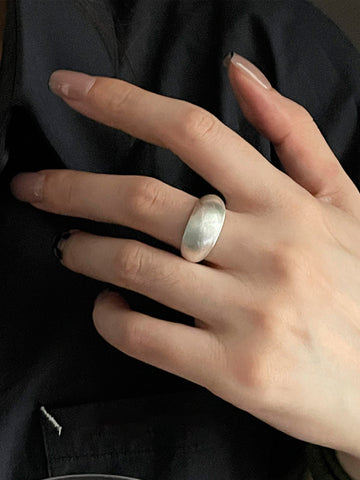 Finn Ring | Minimalistischer Ovaler Gebürsteter Ring