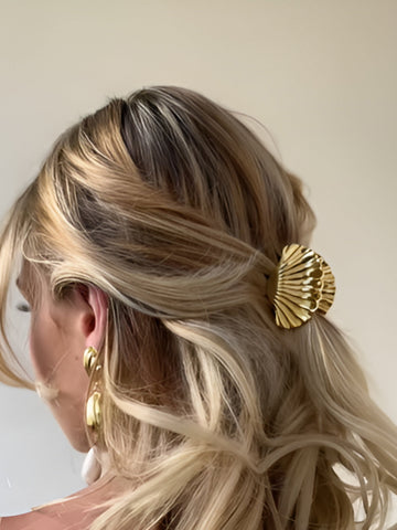 Clara | Elegante Goldene Muschel-Haarspange