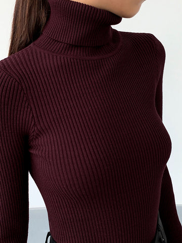 Clara | Minimalistisches Rollkragen-Top aus Feinstrick