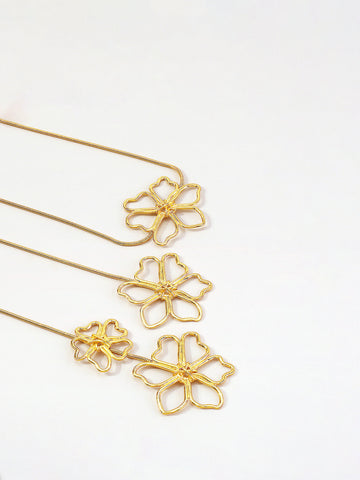 Leonie | Elegante Florale Tropfhalskette