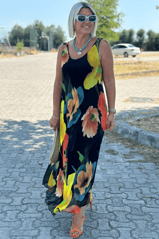 Yuri | Maxi-Chiffonkleid aus Seide mit Blumendruck und U-Ausschnitt