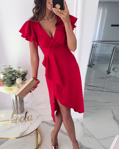 Coraline | Modisches einfarbiges Kleid mit tiefem V-Ausschnitt