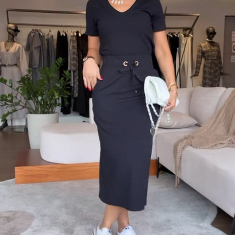 Mira | Damen Set mit V-Ausschnitt-Top und Rock
