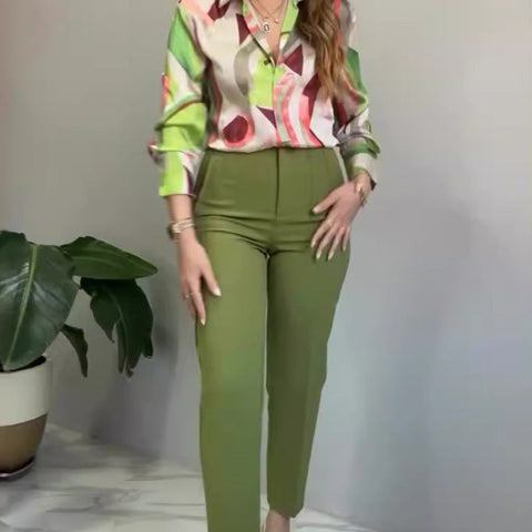 Max | 2-teiliges Set aus bedrucktem Hemd und Hose mit Knöpfen für Damen